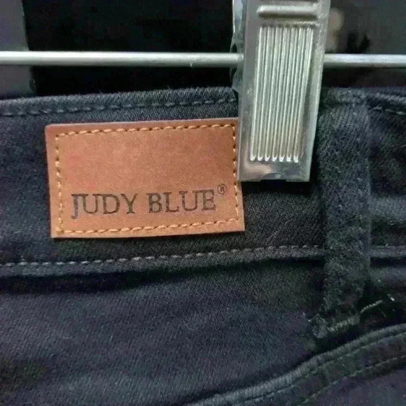 Judy Blue Black Distressed Boyfriend fit size 5/27 Jeans - Picture 9 of 9